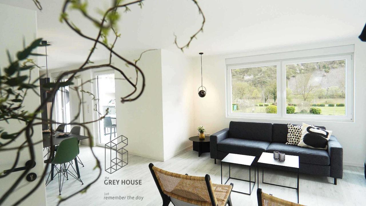 The Grey House Apartment Krov Exterior photo